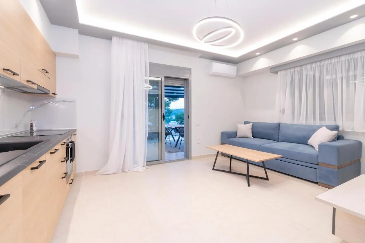 Sithoniars Luxury Ground Floor Apartment With Private Garden Néos Marmarás