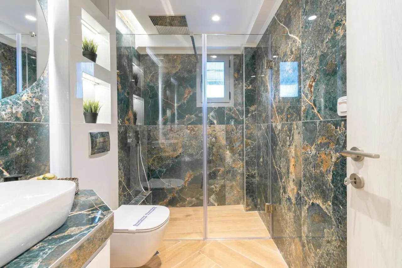 Sithoniars Luxury Ground Floor Apartment With Private Garden Neos Marmaras 0*,