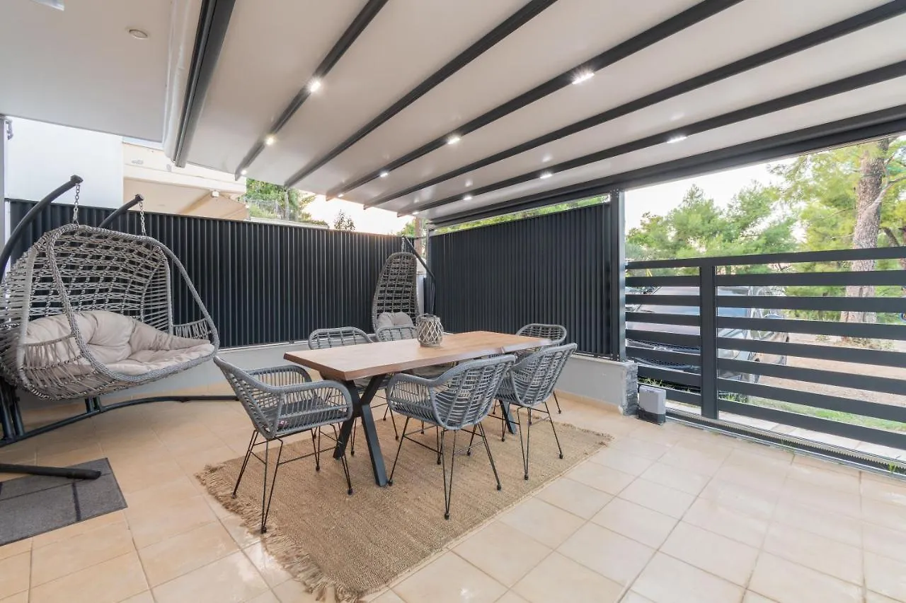 Sithoniars Luxury Ground Floor Apartment With Private Garden Néos Marmarás