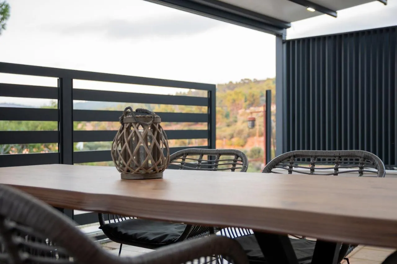 Sithoniars Luxury Ground Floor Apartment With Private Garden Néos Marmarás