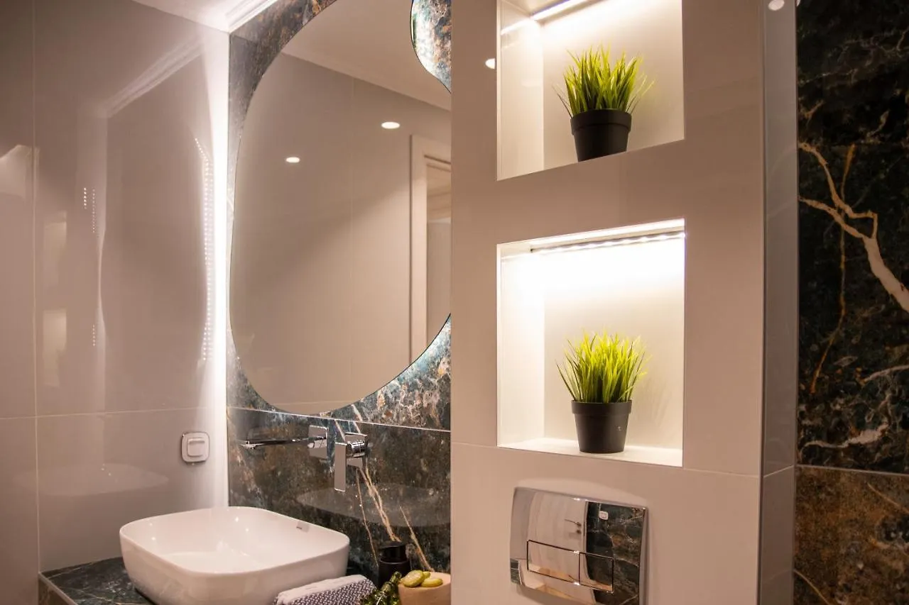 Sithoniars Luxury Ground Floor Apartment With Private Garden Neos Marmaras
