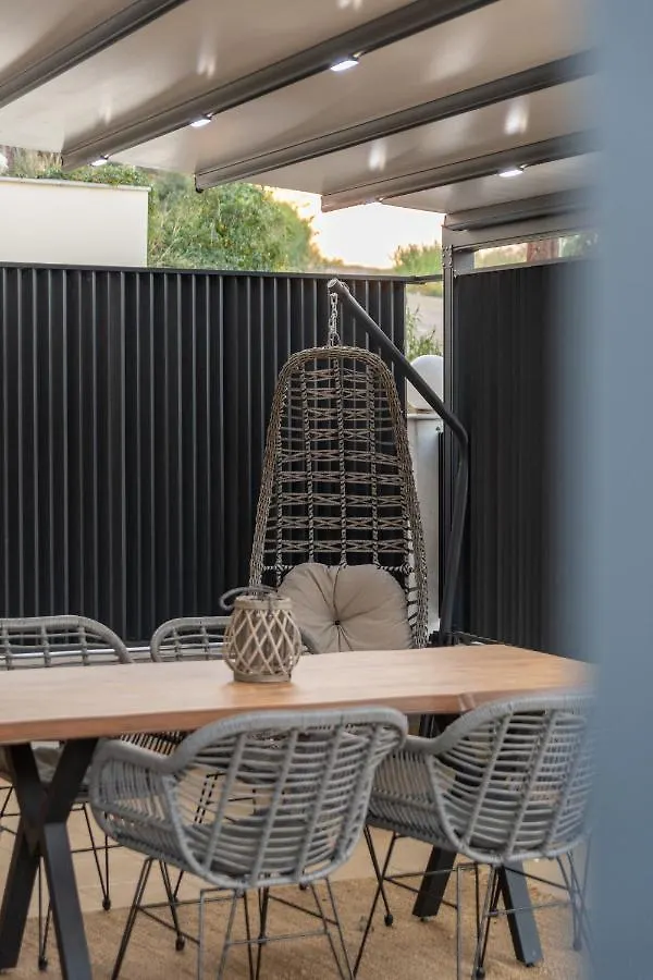 Sithoniars Luxury Ground Floor Apartment With Private Garden Neos Marmaras 0*,